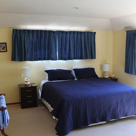 Aroha Riccarton Bed And Breakfast Christchurch Exterior photo